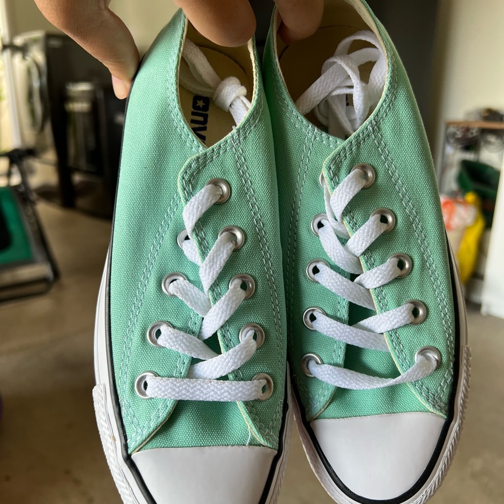 MOVING SALE!!! Chuck Taylor Unisex Low Top Shoe